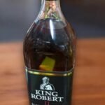 คุณสมบัติของ King Robert II Blended Scotch Whisky คืออะไร?