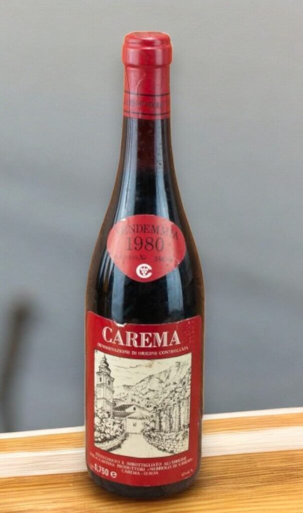 ไวน์แดงจากพื้นที่ไหนที่มีชื่อเสียงในอิตาลี?