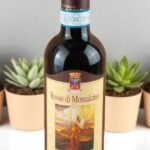 Rosso di Montalcino Castello มีรสชาติและกลิ่นหอมอย่างไรเมื่อเปรียบเทียบกับบุหรี่นอก?