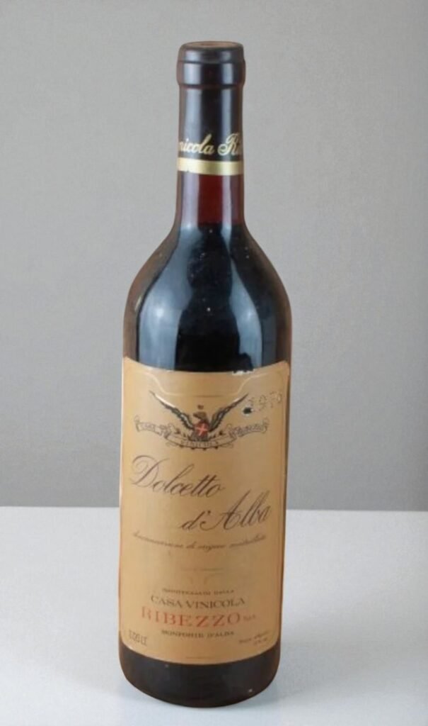 1976 Dolcetto D'Alba Casa Vinicola Ribezzo โปรโมชั่น